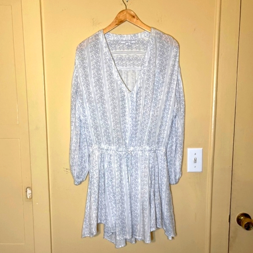 Tilly's White Floral Long Sleeve Dress